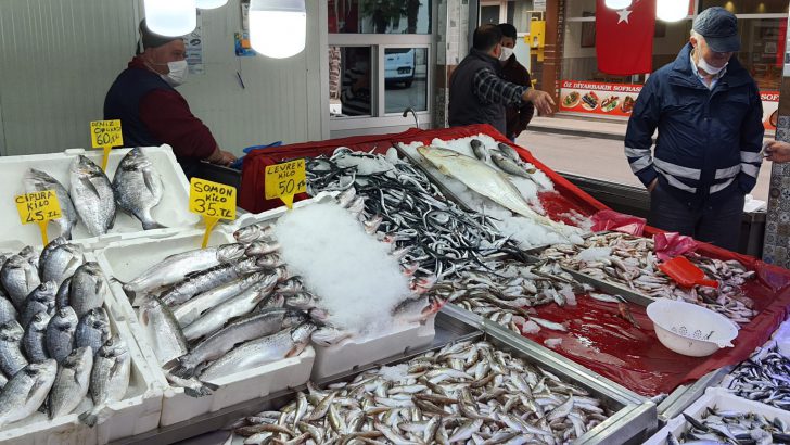 BÜYÜK İSKENDER SİNOP BALIKÇI TEZGAHLARINDA
